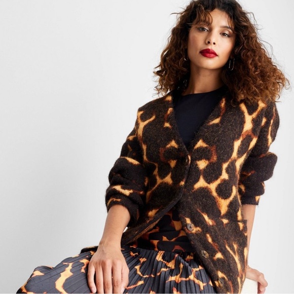 Women's Relaxed Cardigan - Future Collective
Black Tortoise L - Picture 3 of 8